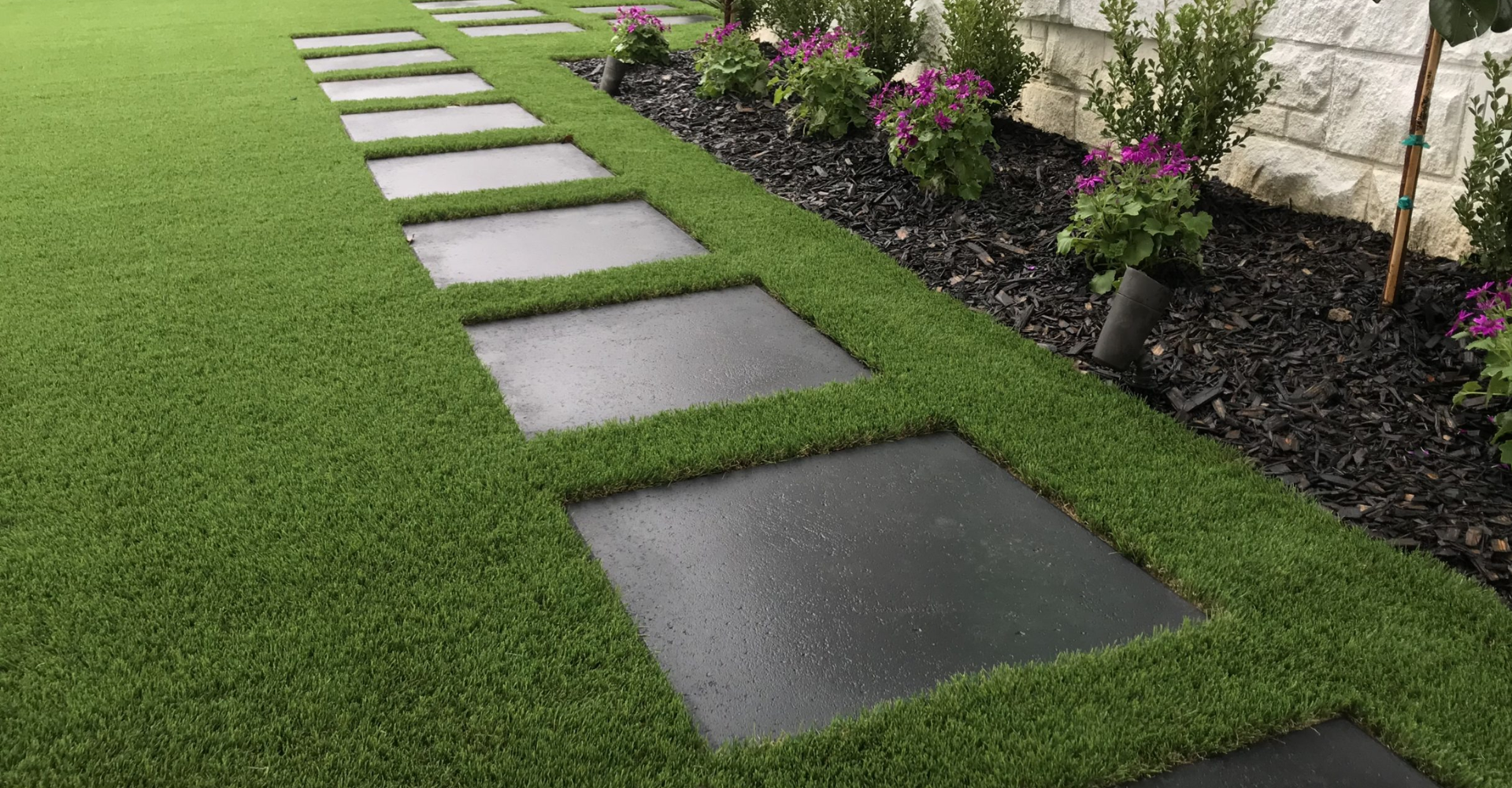 How Does Synthetic Turf Compare to Natural Grass in Texas?