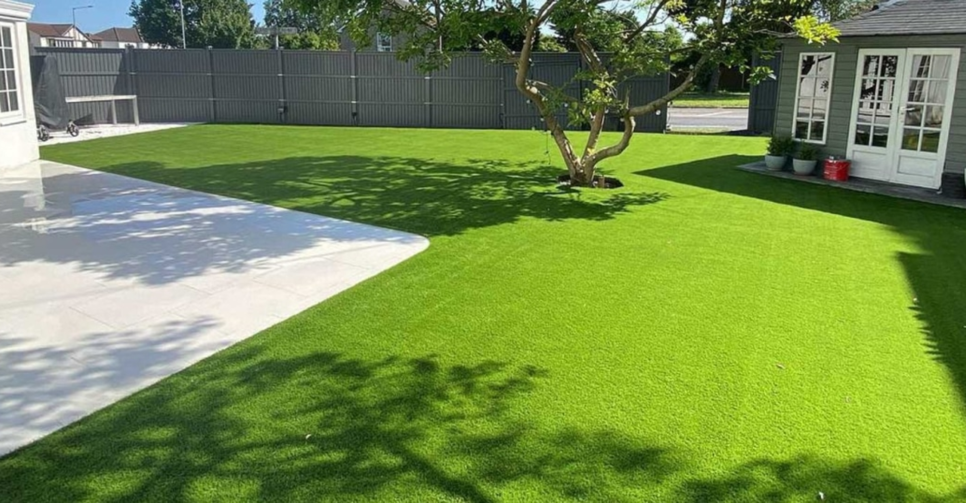 Can Pet Turf Be Used in Both Residential and Commercial Spaces?